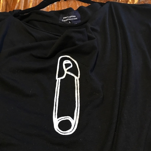 Matrushka Construction Black Sleeveless Cowl Neck Tee Sz L - Picture 2 of 9